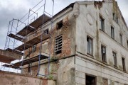 Собственник приступил к восстановлению Дома Наполеона в Правдинске (фото)
Собственник приступил к восстановлению Дома Наполеона в Правдинске (фото)