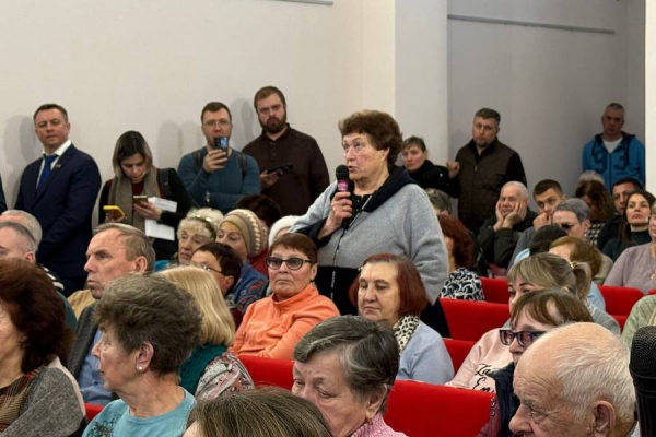 Венеция районного масштаба: как прошла встреча губернатора с жителями Славска Венеция районного масштаба: как прошла встреча губернатора с жителями Славска