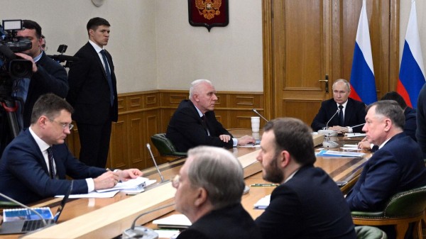 Путин: в Калининграде нормализуется ситуация с логистическими цепочками Путин: в Калининграде нормализуется ситуация с логистическими цепочками