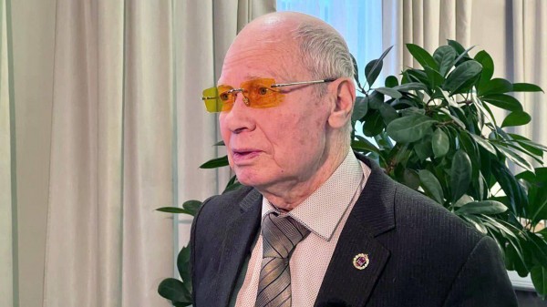 Высланному из Латвии пенсионеру предоставят жилье в общежитии в Калининграде Высланному из Латвии пенсионеру предоставят жилье в общежитии в Калининграде