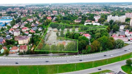 Автошколу на ул. Невского под застройку выкупила компания сына экс-учредителя &laquo;СК Монолит&raquo;