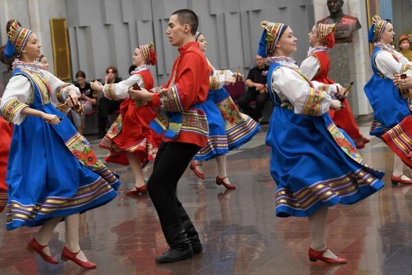 Празднование Дня защитника Отечества в России Празднование Дня защитника Отечества в России