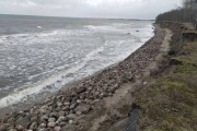 Шторм повредил лестничные спуски к морю в Пионерском и Заостровье (фото)
Шторм повредил лестничные спуски к морю в Пионерском и Заостровье (фото)