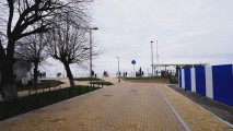«Цветная плитка и пешеходные зоны»: в Зеленоградске завершают благоустройство центральных улиц (фото)
«Цветная плитка и пешеходные зоны»: в Зеленоградске завершают благоустройство центральных улиц (фото)