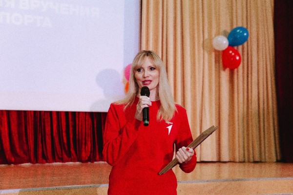 В рамках всероссийской программы &laquo;Мы &ndash; граждане России&raquo; состоялось вручение паспортов обучающимся  общеобразовательных учреждений города Калининграда