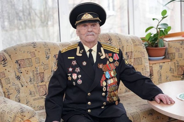 Калининградскому ветерану войны исполнилось 100 лет Калининградскому ветерану войны исполнилось 100 лет