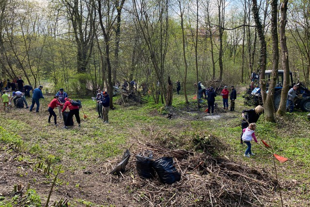 В Калининграде 27 апреля пройдёт общегородской субботник
В Калининграде 27 апреля пройдёт общегородской субботник