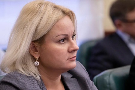 Министр разрешений на строительство ушла по собственному Министр разрешений на строительство ушла по собственному