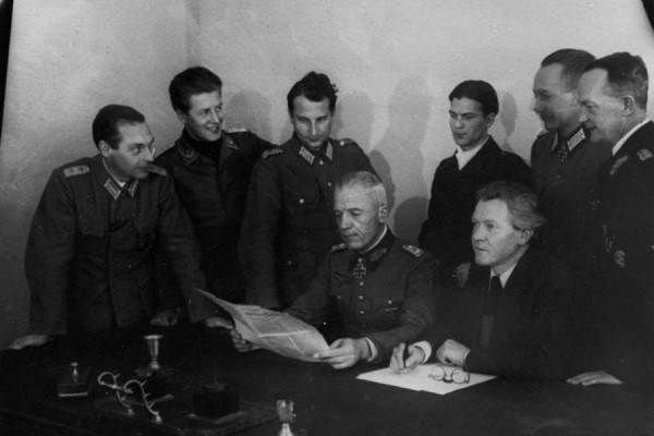 Германия против Гитлера: кем были немцы, штурмовавшие Кёнигсберг (фото) Германия против Гитлера: кем были немцы, штурмовавшие Кёнигсберг (фото)