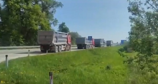 Алиханов поручил проработать вопрос приостановки деятельности «Карьера» бизнесмена из Петербурга Алиханов поручил проработать вопрос приостановки деятельности «Карьера» бизнесмена из Петербурга