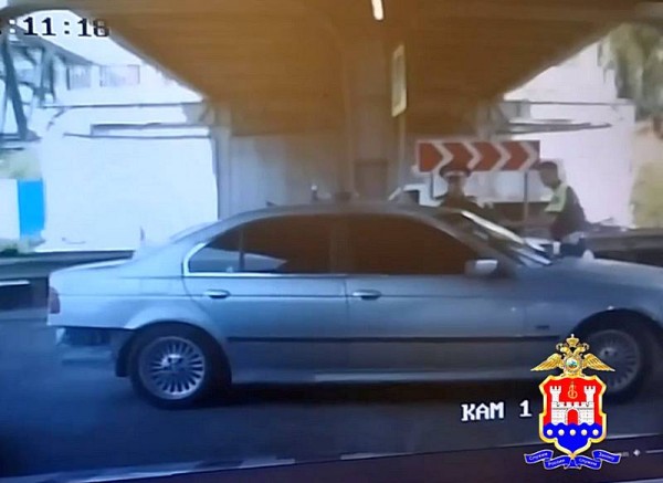 Пьяный на БМВ попытался сбежать от полиции в центре Калининграда Пьяный на БМВ попытался сбежать от полиции в центре Калининграда
