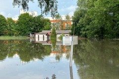 «Город под водой»: как устраняли последствия потопа в Калининграде (фото) Избранное
«Город под водой»: как устраняли последствия потопа в Калининграде (фото) Избранное