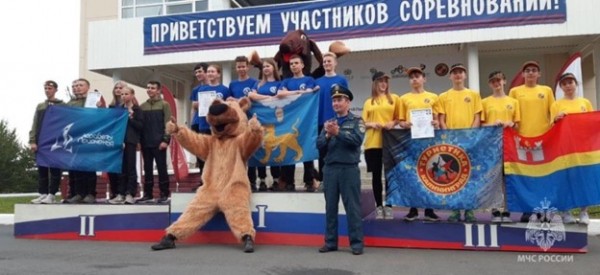 Юные &laquo;спасатели&raquo; из лицея № 18 заняли призовые места на соревнованиях в Вологодской области