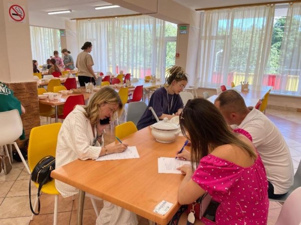 Родители проверили питание детей в загородных центрах во вторую смену Родители проверили питание детей в загородных центрах во вторую смену