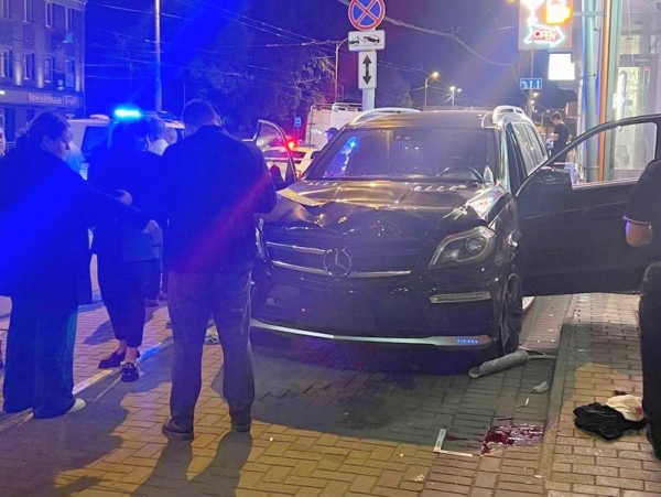 Мажор на &laquo;Мерседесе&raquo; сбил насмерть туристку из Хабаровска в Калининграде