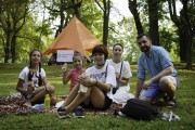 «Лисьи ушки, шаньга с икрой и арбузы на сене»: чем удивляют на городском пикнике в Королевском парке (фото) Избранное
«Лисьи ушки, шаньга с икрой и арбузы на сене»: чем удивляют на городском пикнике в Королевском парке (фото) Избранное
