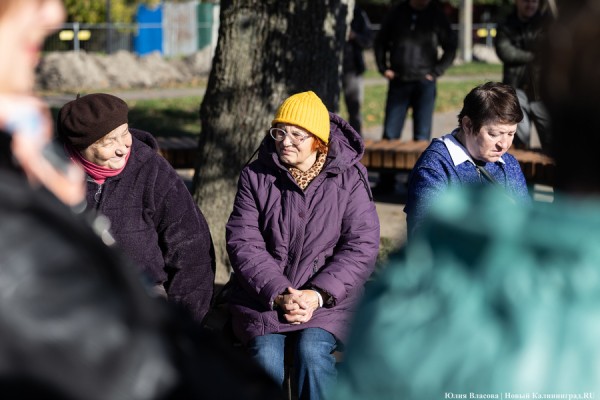 Жители пос. им. А Космодемьянского пожаловались на скверный запах и вырубки (фото) Жители пос. им. А Космодемьянского пожаловались на скверный запах и вырубки (фото)