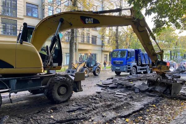 Общегородская магистраль: власти не намерены возвращать трамвай на пр-т Победы Общегородская магистраль: власти не намерены возвращать трамвай на пр-т Победы