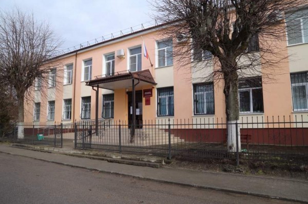 В Светлом обычная девочка спасла женщину от вооружённого изверга В Светлом обычная девочка спасла женщину от вооружённого изверга