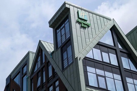 Калининградский Holiday Inn смог сохранить только 30 % персонала с открытия в 2018 году Калининградский Holiday Inn смог сохранить только 30 % персонала с открытия в 2018 году