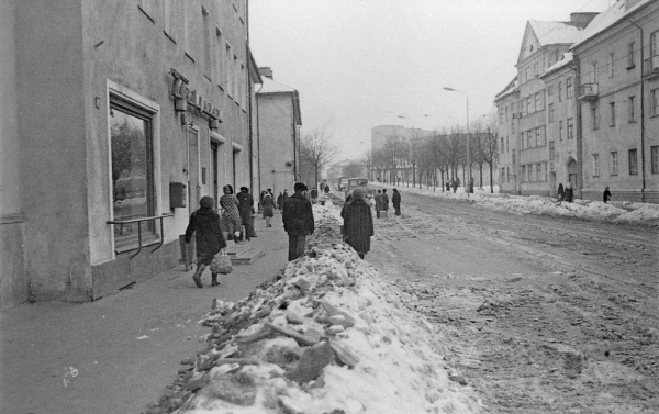 КПСС и &laquo;обкомовские&raquo; дачи: о чем писали калининградские газеты 35 лет назад