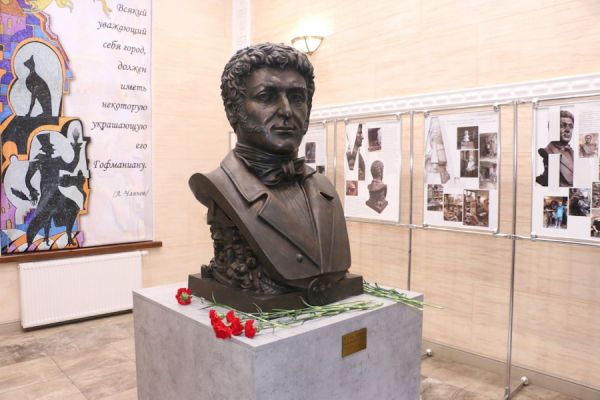 Авантюризм, &laquo;Вернисаж&raquo; и Гофман: интервью с искусствоведом Валентиной Покладовой