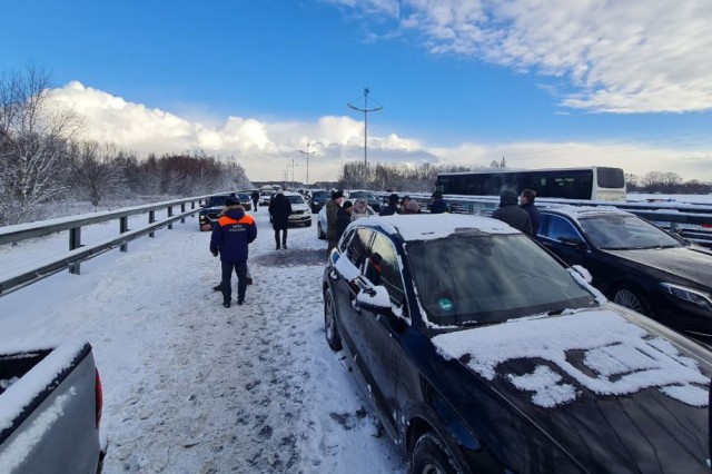На Приморском кольце восстановили движение после массового ДТП
На Приморском кольце восстановили движение после массового ДТП
