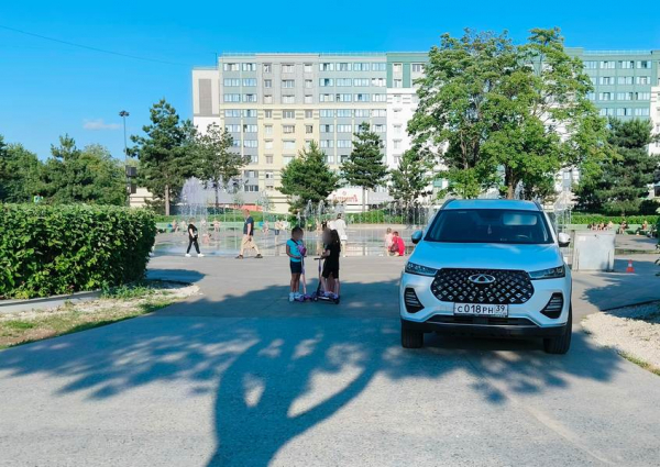 В Калининграде бросились скупать внедорожники