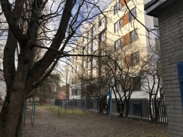 Минградполитики разрешило ввести в эксплуатацию 5-этажный ЖК во дворе у жителей на ул. Осипенко