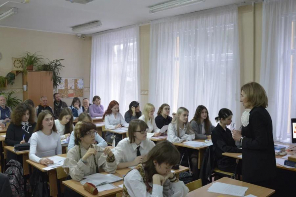 В лицее № 49 прошел региональный методический семинар-фестиваль, посвященный памяти Людмилы Николаевны Соколовой В лицее № 49 прошел региональный методический семинар-фестиваль, посвященный памяти Людмилы Николаевны Соколовой