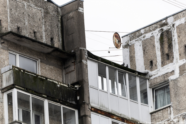 Переселяться не будем: что говорят соседи «падающего» дома на Моспроспекте Переселяться не будем: что говорят соседи «падающего» дома на Моспроспекте