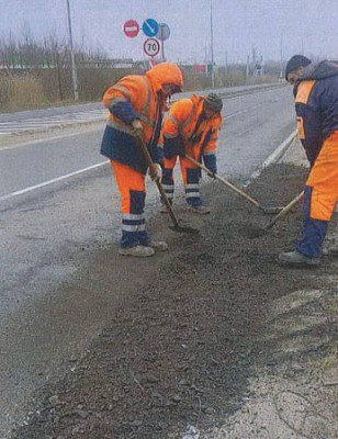 Правительственную структуру обязали восстановить обочину