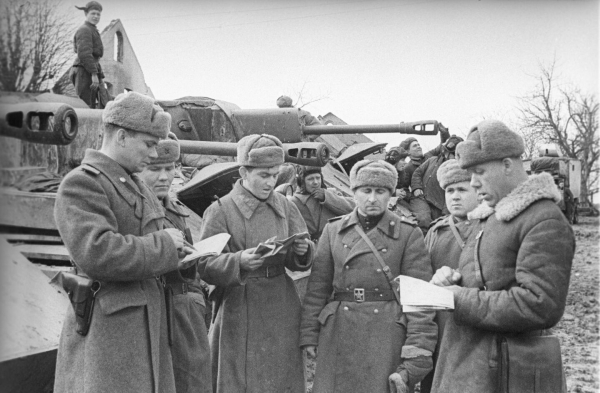 Последний рубеж Гитлера. Как пал "неприступный" бастион Третьего рейха Последний рубеж Гитлера. Как пал "неприступный" бастион Третьего рейха