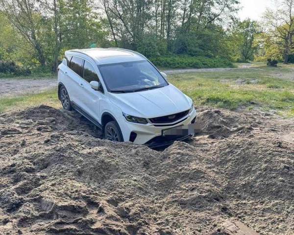 Застрявший в Мечниково турист деятельно извинился Застрявший в Мечниково турист деятельно извинился