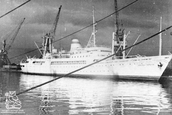 50-й рейс &laquo;Курчатова&raquo; и&nbsp;магия &laquo;Макдоналдса&raquo;: чем жил Калининград в&nbsp;1990 году
