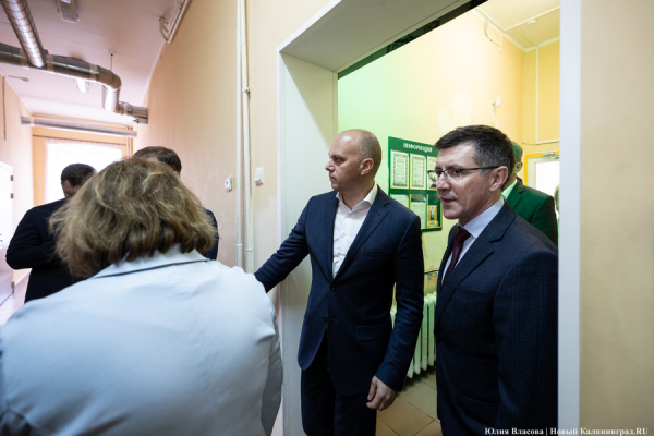 Гибель реки, навоз и глэмпинги: как губернатор съездил в Правдинск (фото) Гибель реки, навоз и глэмпинги: как губернатор съездил в Правдинск (фото)
