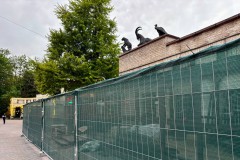 «Исходили из эстетики»: на входе в зоопарк в Калининграде начали ремонт бывшего кафе «Солянка» (фото)
«Исходили из эстетики»: на входе в зоопарк в Калининграде начали ремонт бывшего кафе «Солянка» (фото)