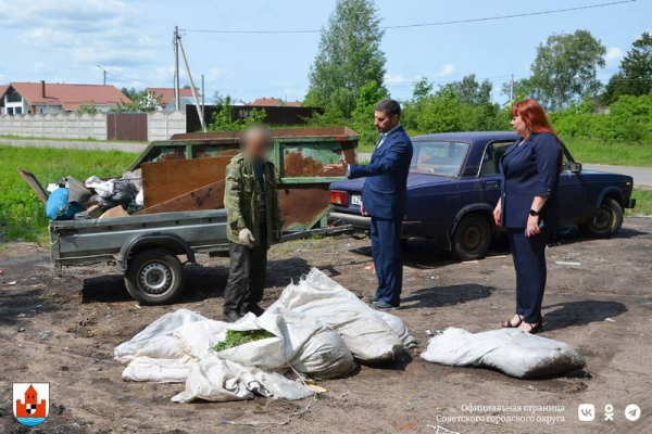 Данилов отчитал жителей Советска за крупный мусор Данилов отчитал жителей Советска за крупный мусор