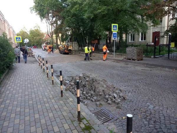 В Калининграде распродают за бесценок мостовые Кёнигсберга