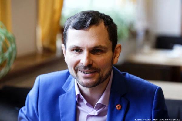 Депутат-коммунист Севостьянов о работе горсовета: «До мордобоя не доходит» Депутат-коммунист Севостьянов о работе горсовета: «До мордобоя не доходит»