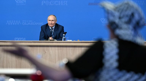 Собянин: более 5 миллионов человек посетили площадку Москвы на форуме "Россия" Собянин: более 5 миллионов человек посетили площадку Москвы на форуме "Россия"