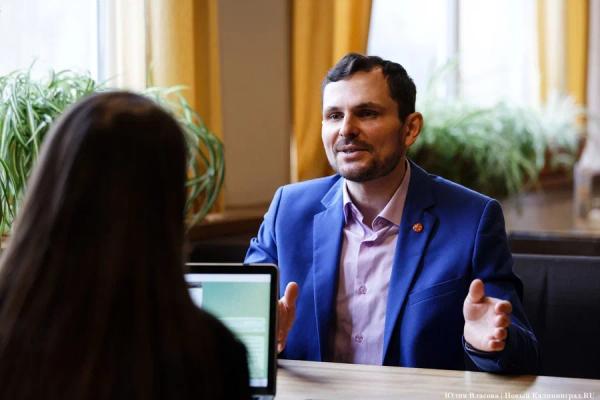 Депутат-коммунист Севостьянов о работе горсовета: «До мордобоя не доходит» Депутат-коммунист Севостьянов о работе горсовета: «До мордобоя не доходит»