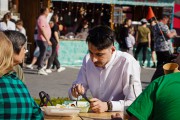 
						&laquo;Креветки по-испански и фиш-доги с мидиями&raquo;: как в Зеленоградске проходит гастрономический &laquo;Фиштиваль&raquo; (фото)											