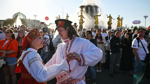 Собянин: более 5 миллионов человек посетили площадку Москвы на форуме "Россия" Собянин: более 5 миллионов человек посетили площадку Москвы на форуме "Россия"