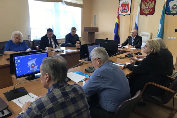 В погоне за «двойкой»: как власти и жители обсуждали отмену маршрутов №№ 33 и 75 В погоне за «двойкой»: как власти и жители обсуждали отмену маршрутов №№ 33 и 75